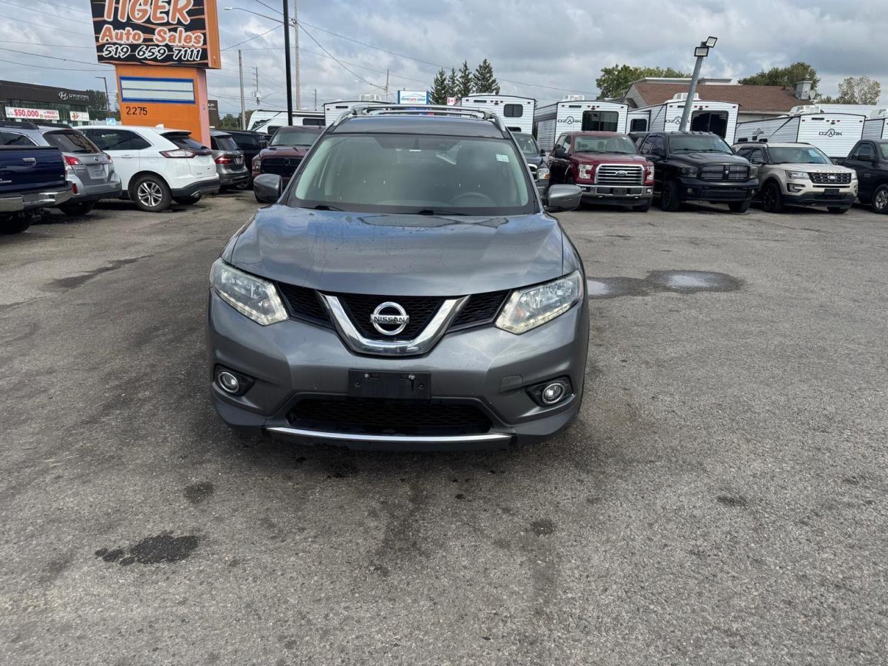 2016 Nissan Rogue SV, AWD, PANO ROOF, WELL SERVICED, CERTIFIED - Photo #8