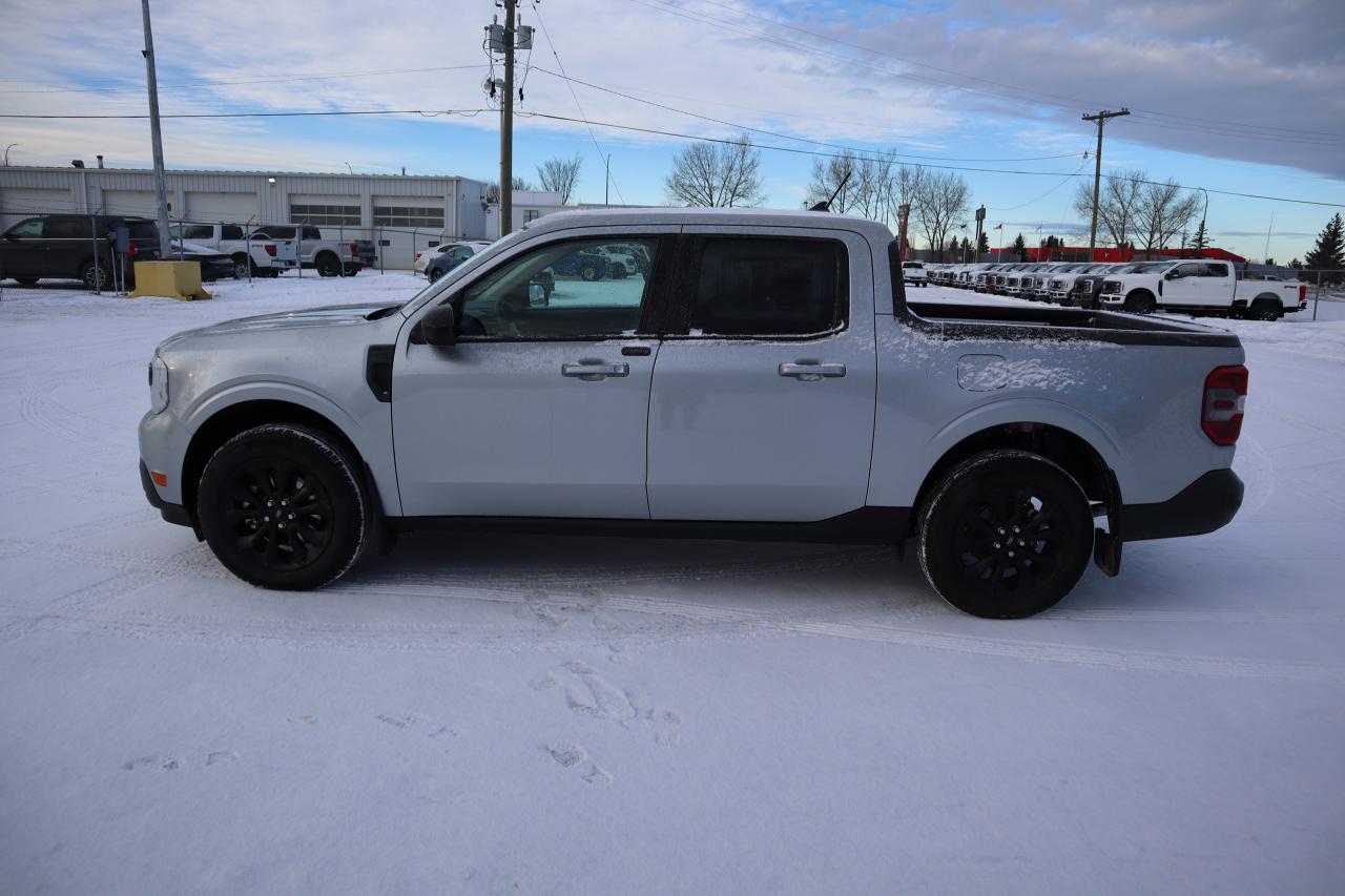 2024 Ford Maverick Lariat Photo1