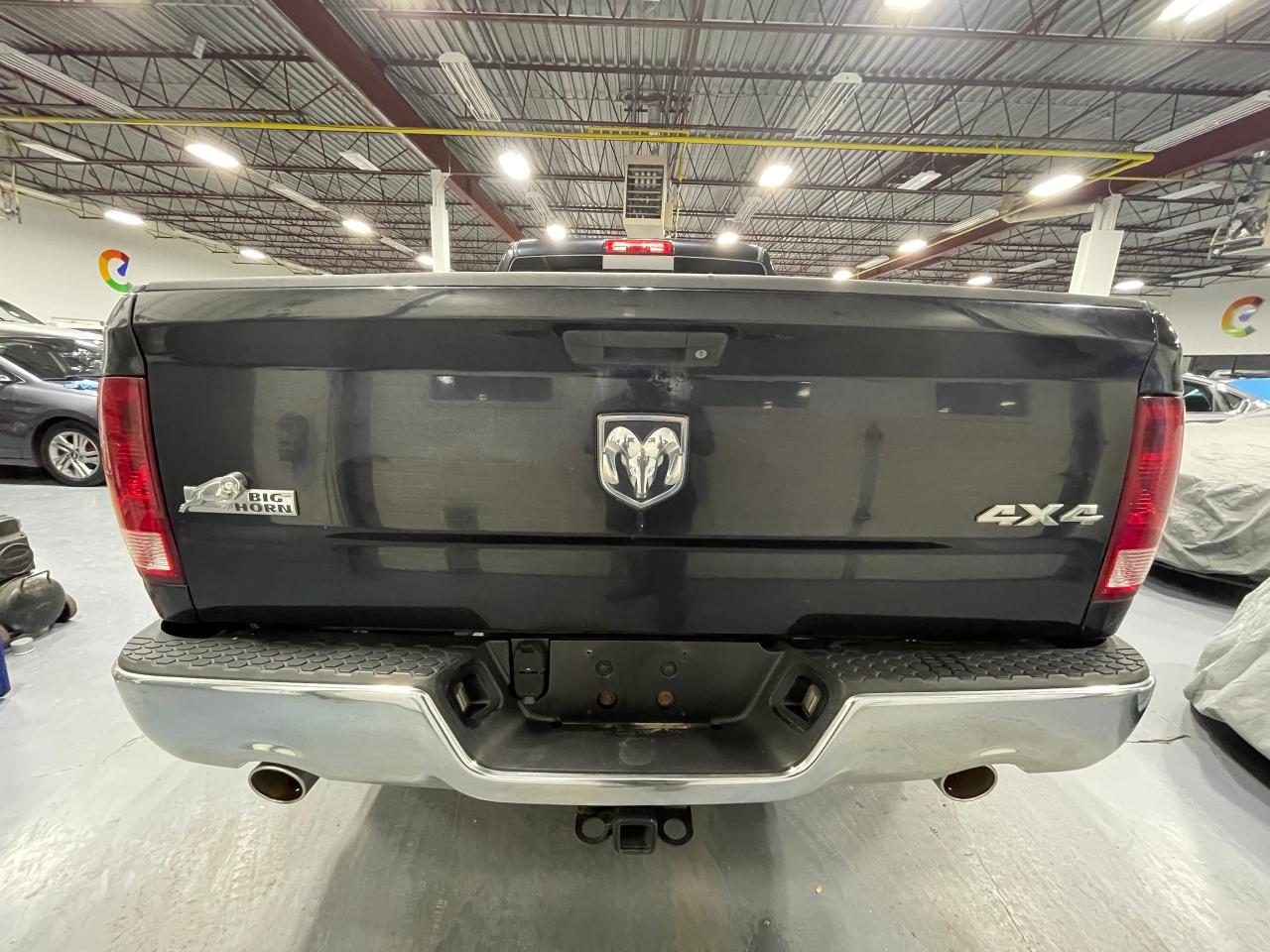 2012 RAM 1500 4WD QUAD CAB 140.5" BIG HORN Photo3
