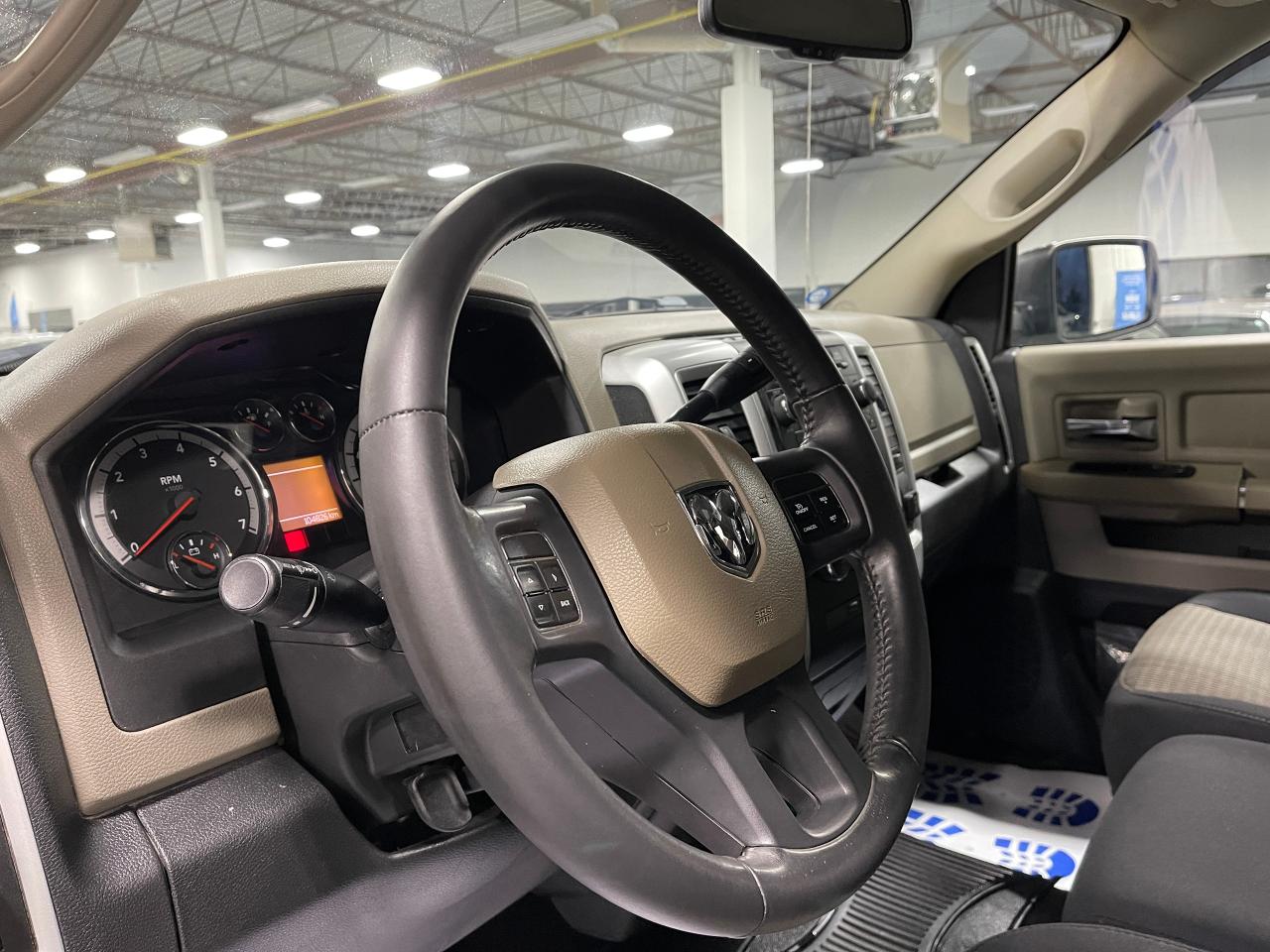 2012 RAM 1500 4WD QUAD CAB 140.5" BIG HORN - Photo #12
