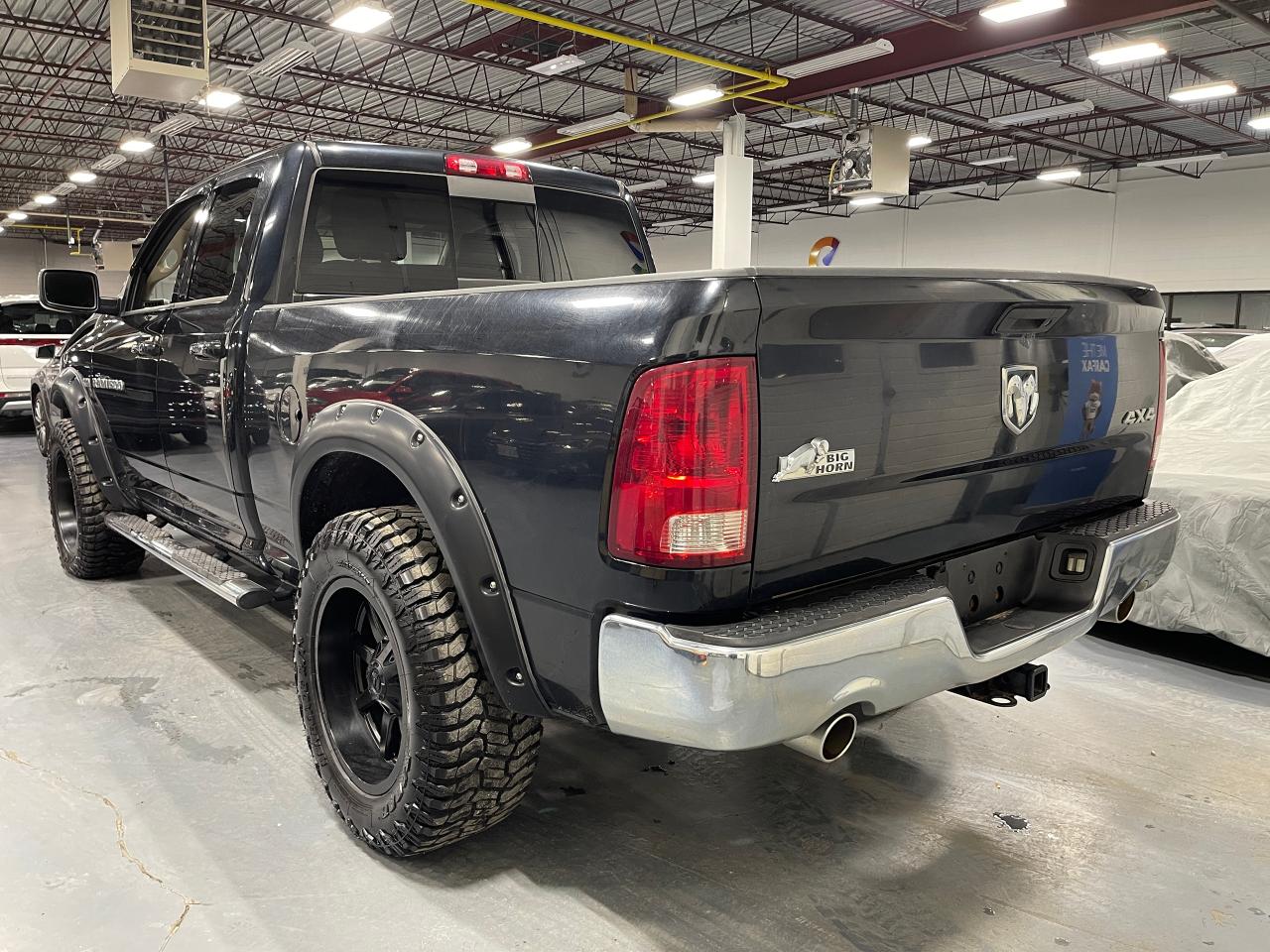 2012 RAM 1500 4WD QUAD CAB 140.5" BIG HORN Photo2