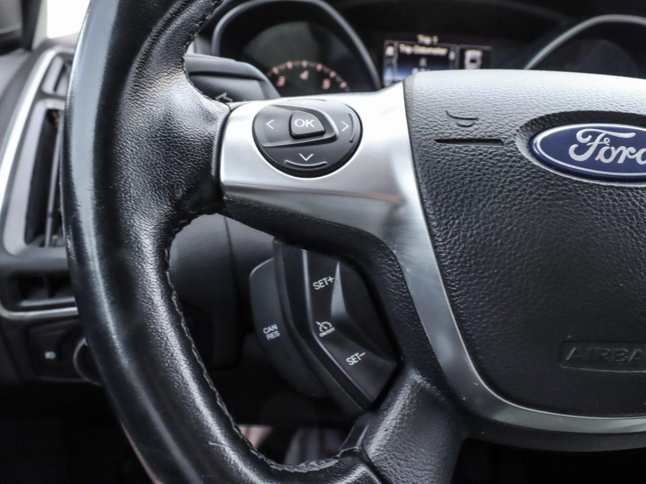 2012 Ford Focus Titanium Sunroof Leather RearCam Sub-woofer Heated - Photo #22