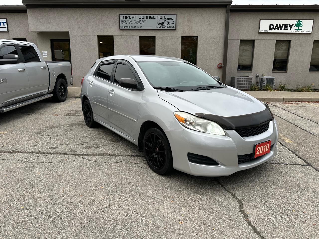 Used 2010 Toyota Matrix 4dr AUTO with A/C..VERY CLEAN..CERTIFIED ! for sale in Burlington, ON