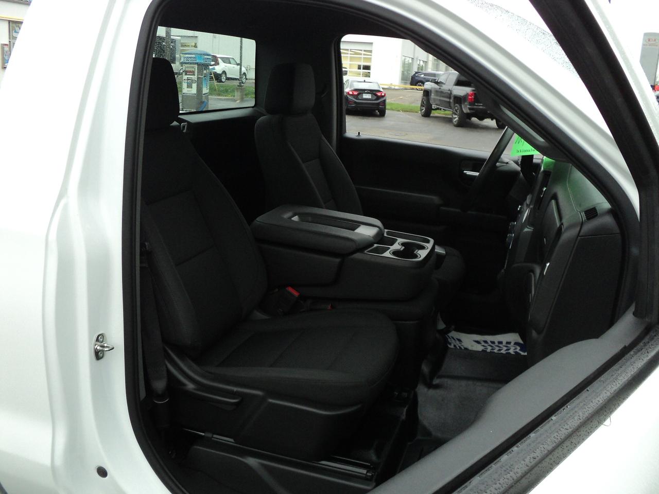 2022 Chevrolet Silverado 1500 WT RegCab 2WD 5.3L8cyl 8ft Box BackUpCam - Photo #12