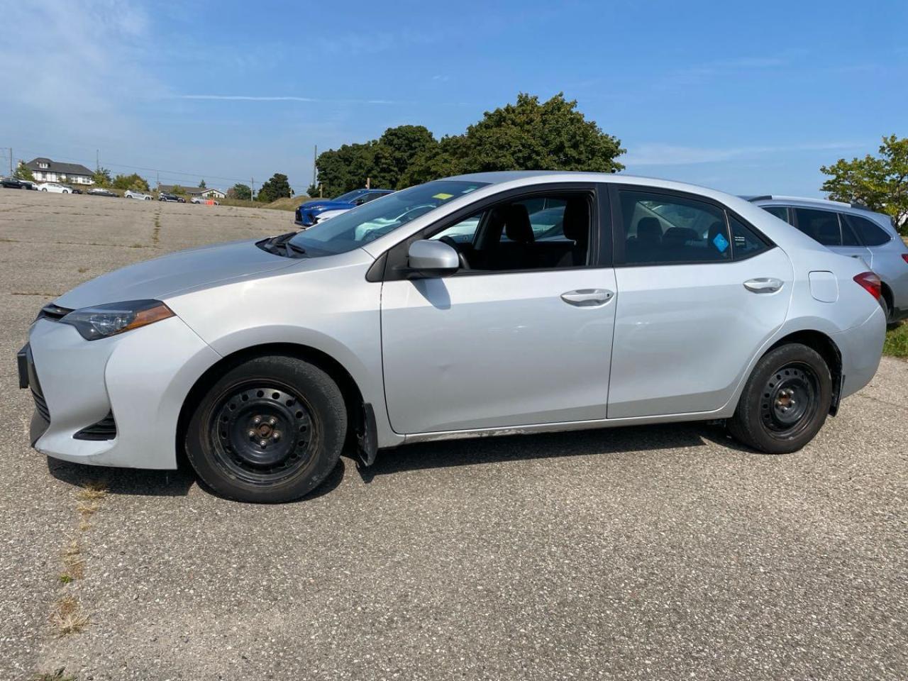 2018 Toyota Corolla LE - Photo #3