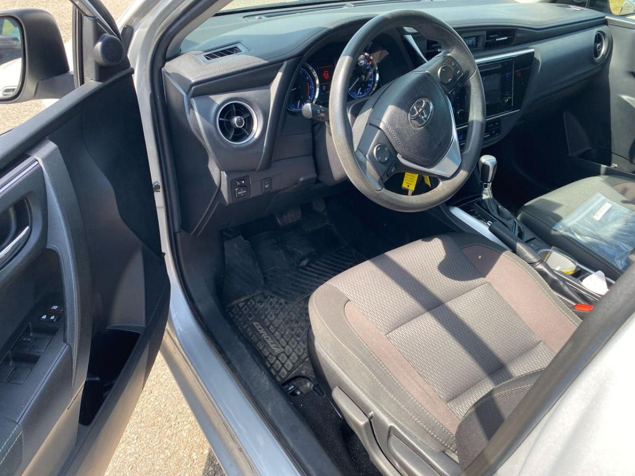 2018 Toyota Corolla LE - Photo #7