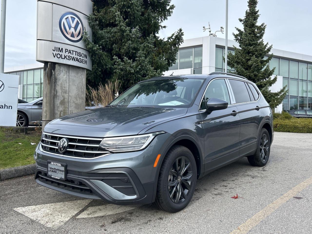 New 2024 Volkswagen Tiguan Comfortline 2.0T 8sp at w/Tip 4M for sale in Surrey, BC