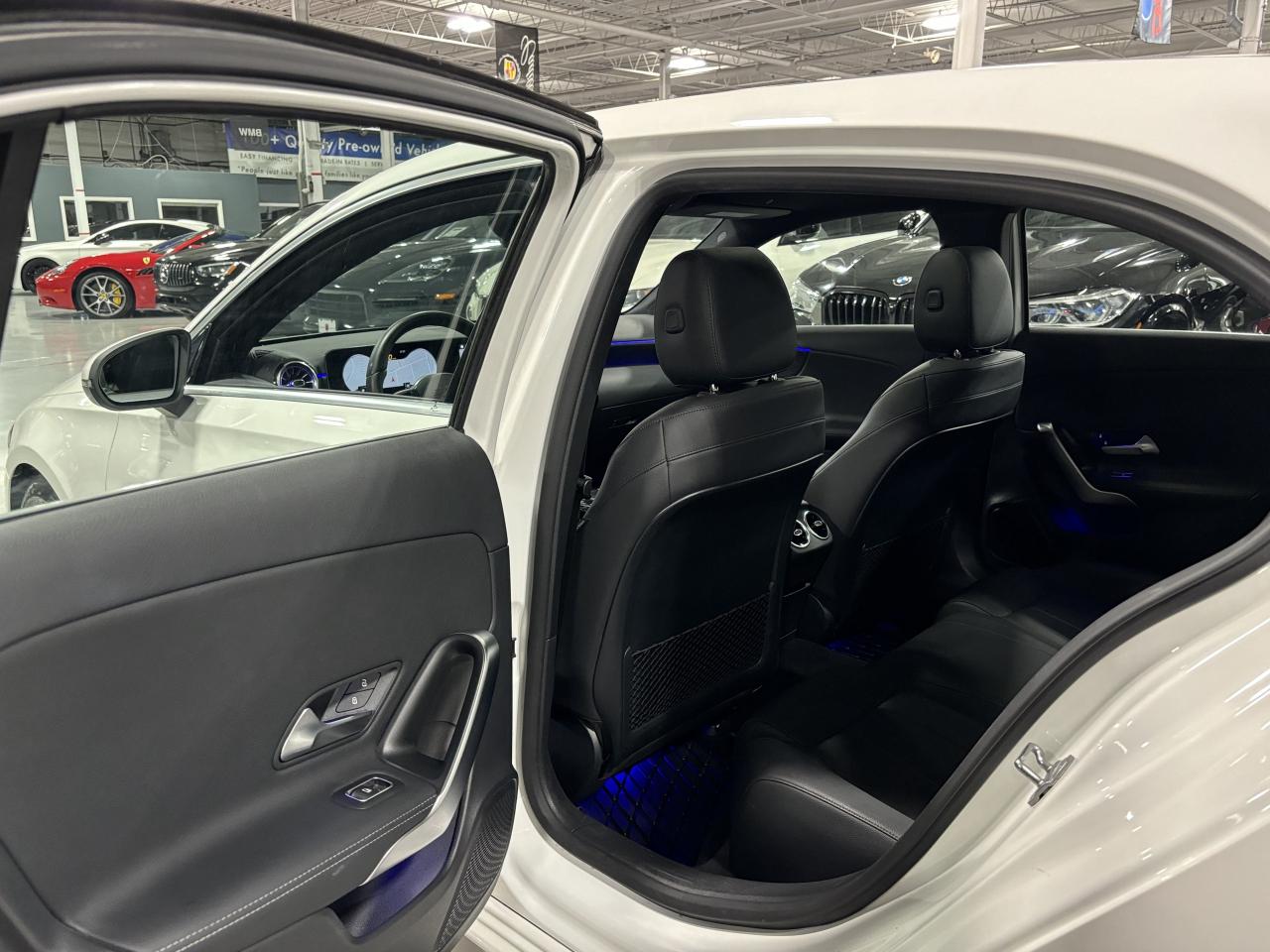 2020 Mercedes-Benz A-Class A250|4MATIC|HATCH|NAV|LEATHER|AMBIENT|SUNROOF|LED| - Photo #8
