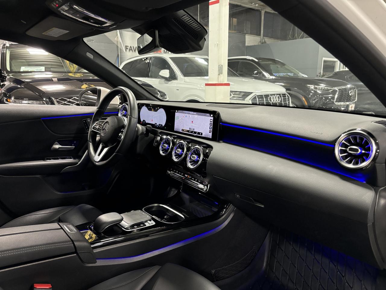 2020 Mercedes-Benz A-Class A250|4MATIC|HATCH|NAV|LEATHER|AMBIENT|SUNROOF|LED| - Photo #14