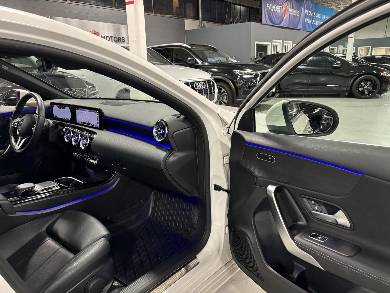 2020 Mercedes-Benz A-Class A250|4MATIC|HATCH|NAV|LEATHER|AMBIENT|SUNROOF|LED| - Photo #13