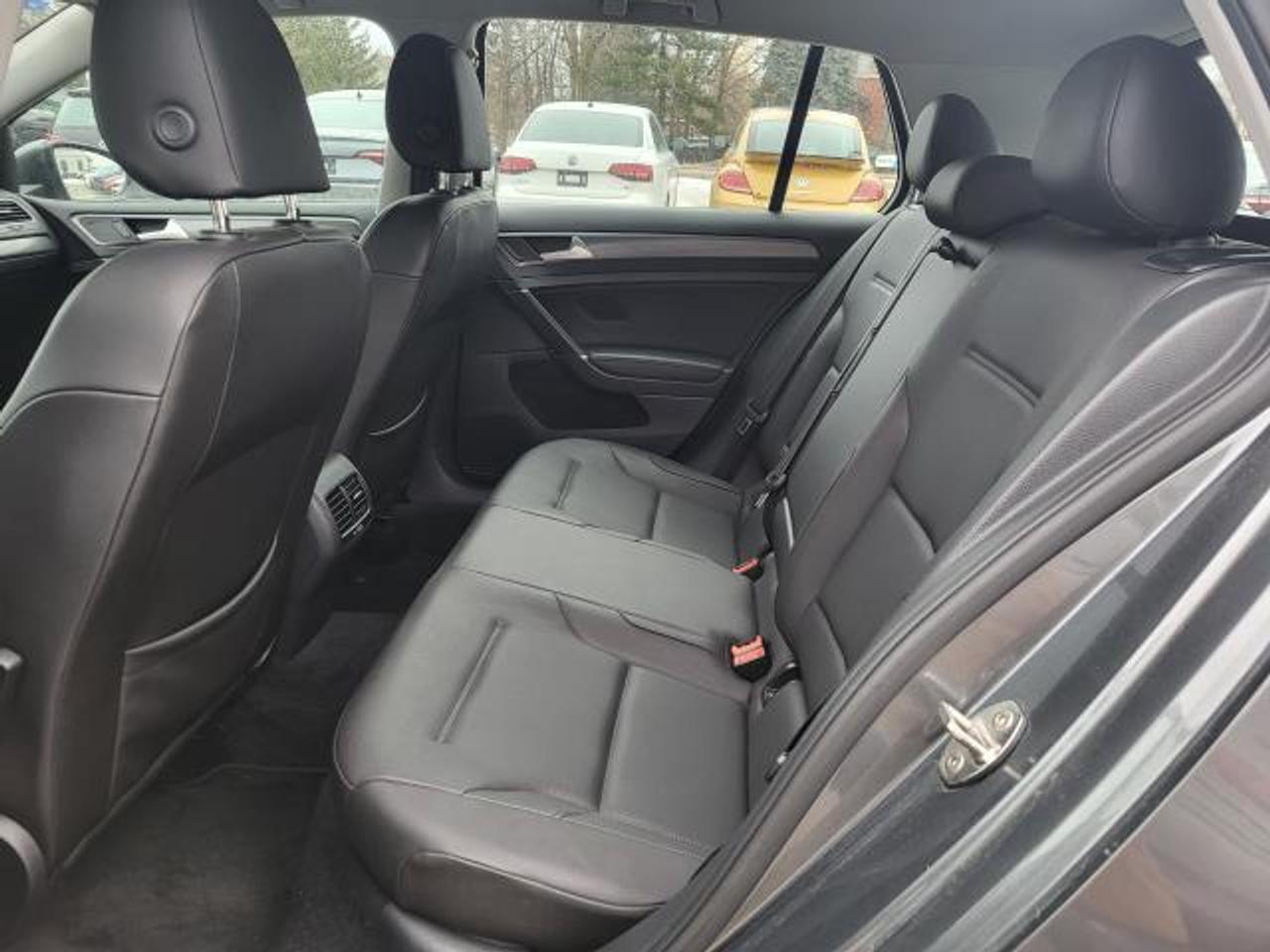 2018 Volkswagen Golf e-Golf Comfortline Photo