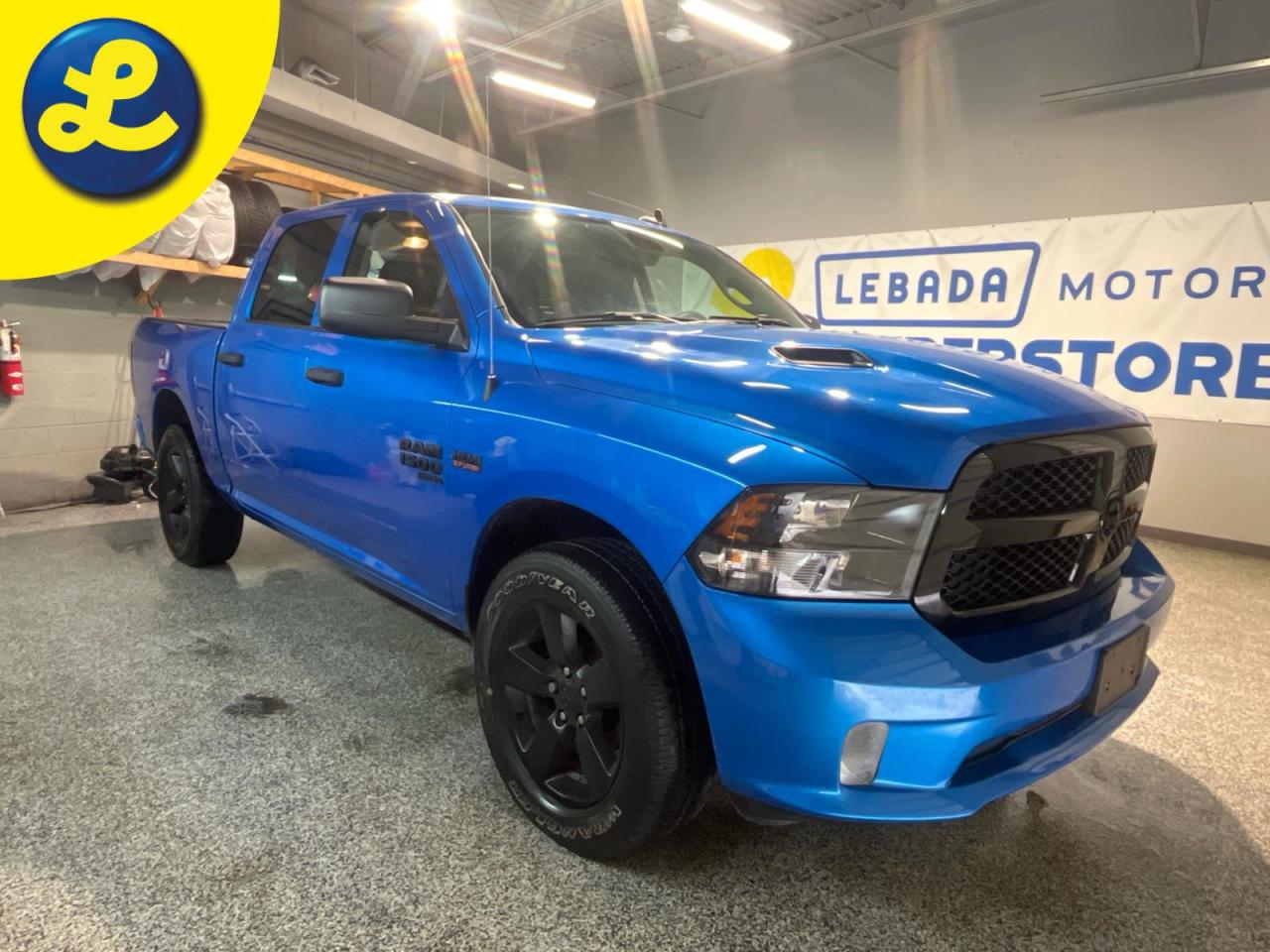 Used 2022 RAM 1500 Classic CLASSIC EXPRESS CREW CAB 4X4 HEMI Night Edition * Navigation * Google Android Auto USB mobile projection 8.4 inch touchscreen Apple CarPlay capable * for sale in Cambridge, ON