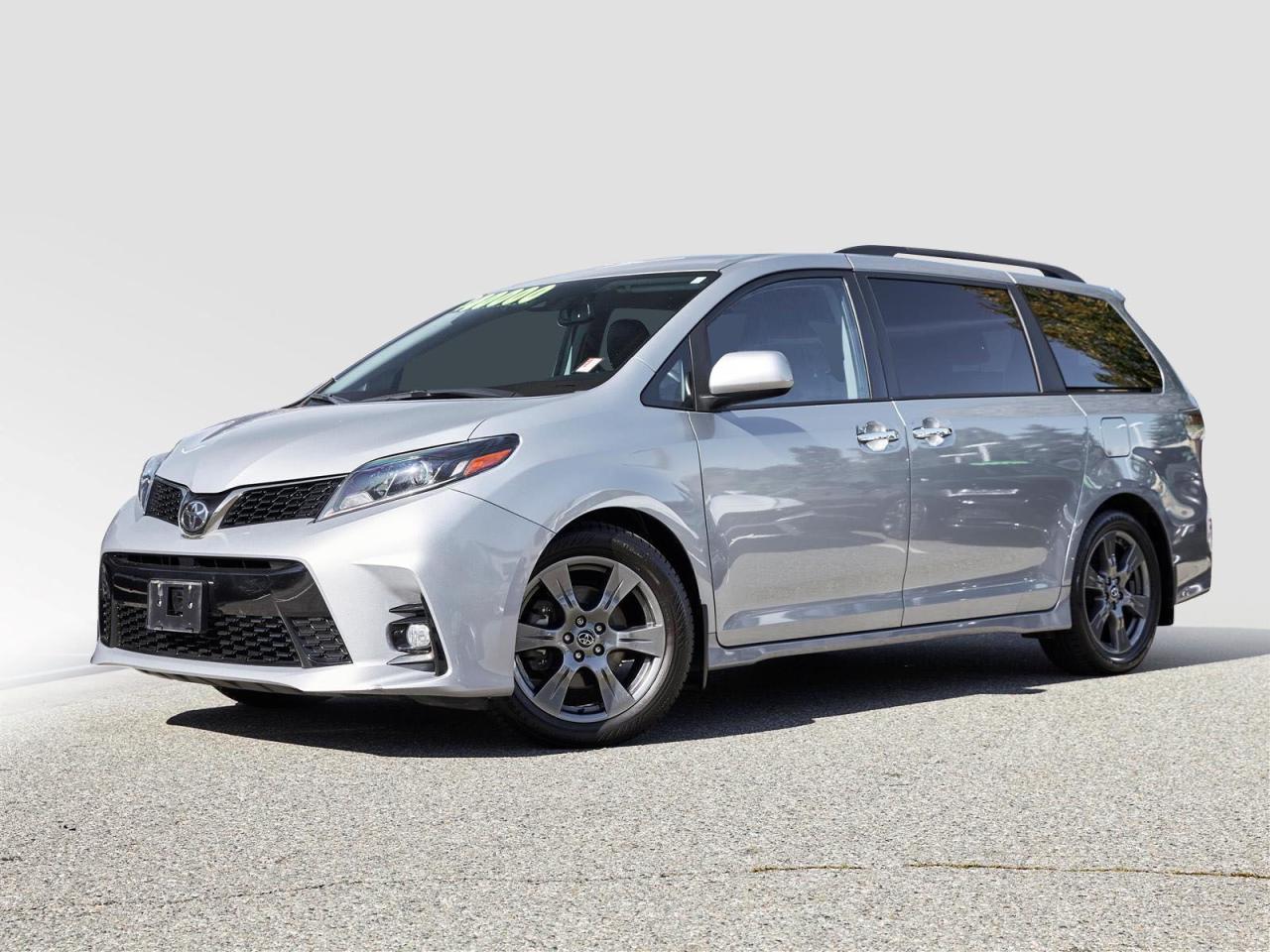 Used 2018 Toyota Sienna SE for sale in Surrey, BC