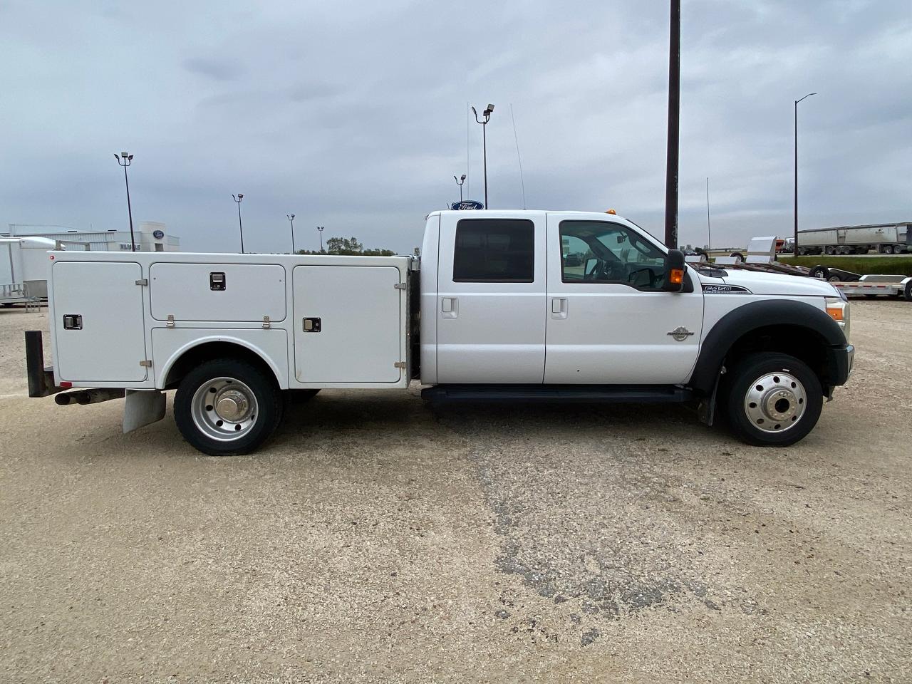 <p>2016 F-450 Lariat Diesel, 470,325 kms, vehicle used as a pilot vehicle, includes a fresh safety, new batteries, composite service box worth $30,000.  </p>