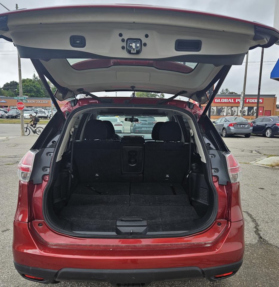 2015 Nissan Rogue AWD 4dr SV - Photo #14