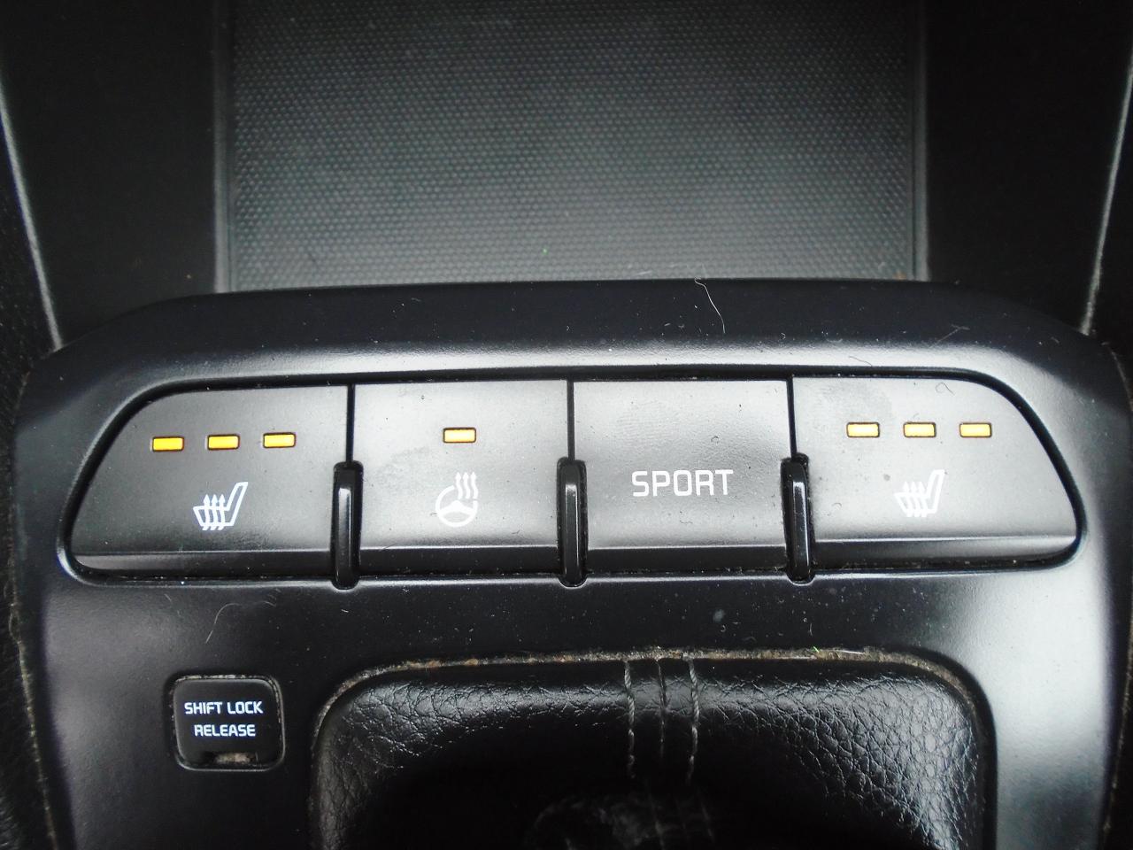 2018 Kia Rio LX+/ HEATED SEATS /REAR CAM / ONE OWNER/ AC/ - Photo #17