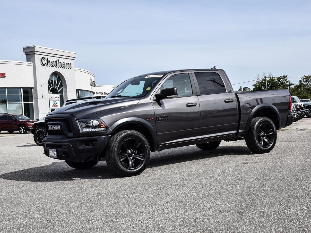 2022 Ram 1500 Classic 4D Crew Cab Warlock Granite Crystal Metallic Clearcoat 4WD HEMI 5.7L V8 VVT 8-Speed Automatic<br><br><br>Here at Chatham Chrysler, our Financial Services Department is dedicated to offering the service that you deserve. We are experienced with all levels of credit and are looking forward to sitting down with you. Chatham Chrysler Proudly serves customers from London, Ridgetown, Thamesville, Wallaceburg, Chatham, Tilbury, Essex, LaSalle, Amherstburg and Windsor with no distance being ever too far! At Chatham Chrysler, WE CAN DO IT!