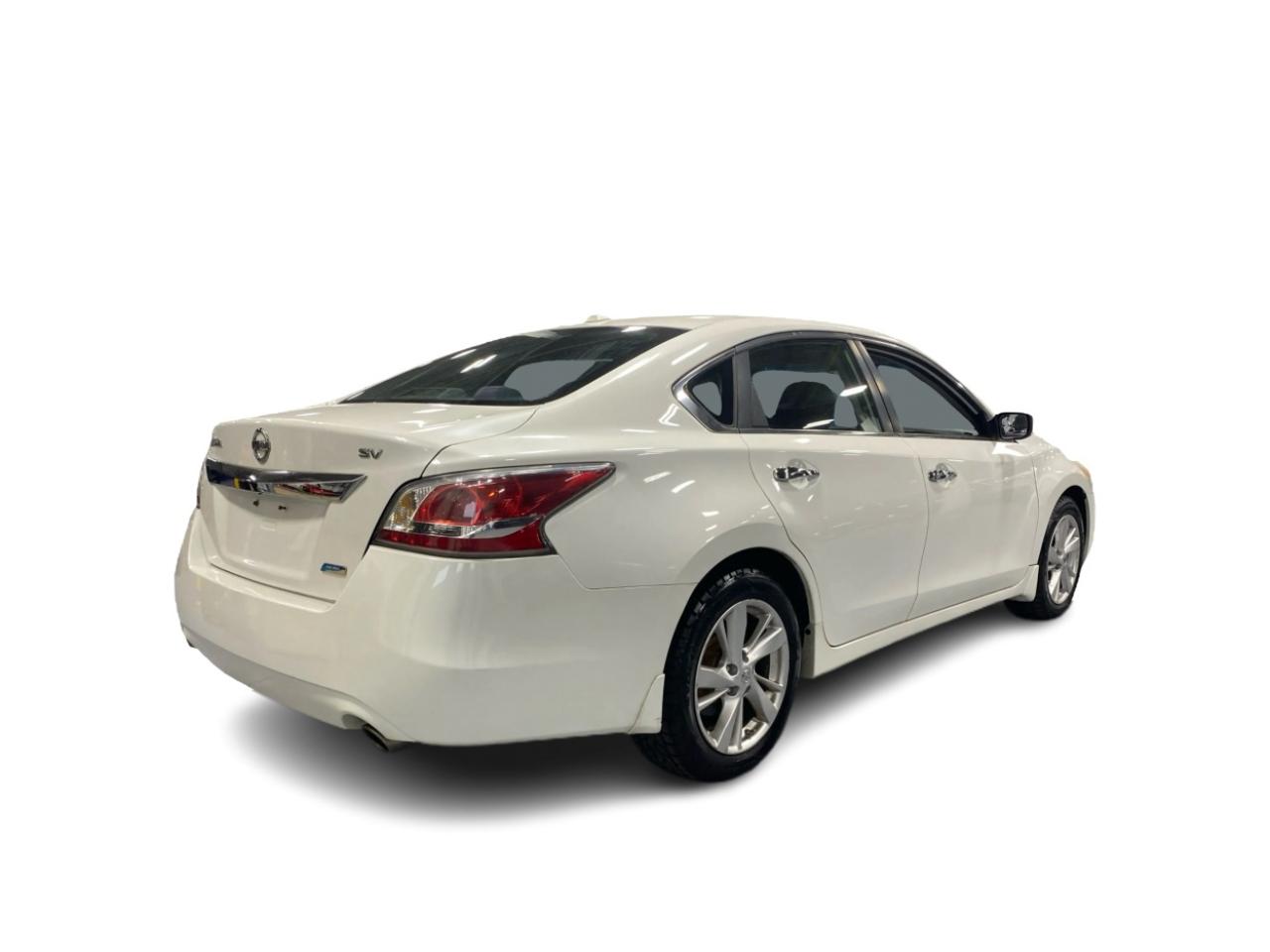 2015 Nissan Altima 4dr Sdn I4 CVT 2.5 SV Photo4
