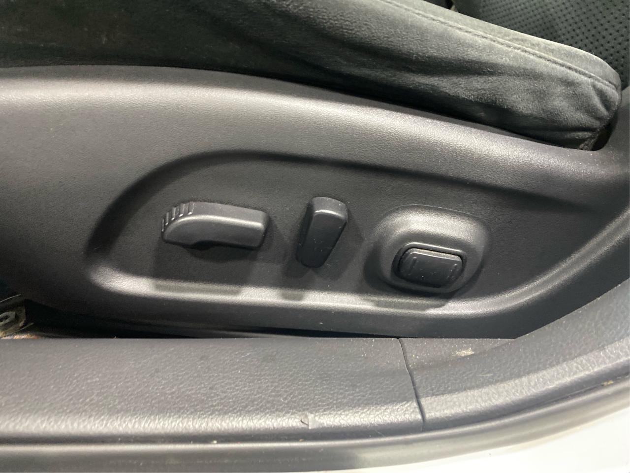 2015 Nissan Altima 4dr Sdn I4 CVT 2.5 SV Photo