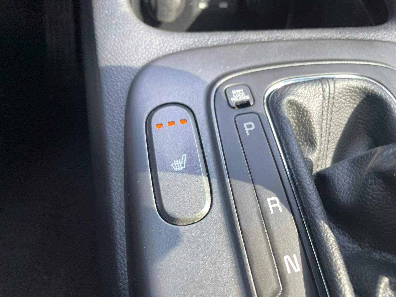 2015 Kia Forte EX AUTO 4DR SEDAN BLUETOOTH CAMERA H-SEATS - Photo #23