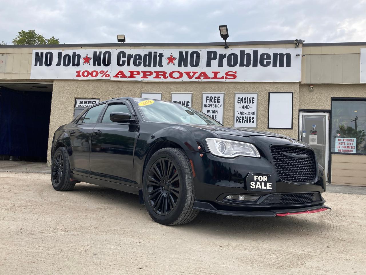 Used 2016 Chrysler 300 4dr Sdn Touring AWD for sale in Winnipeg, MB