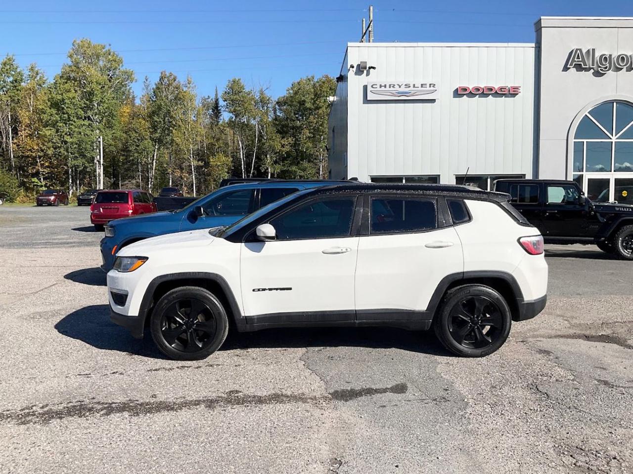 2018 Jeep Compass  Photo2