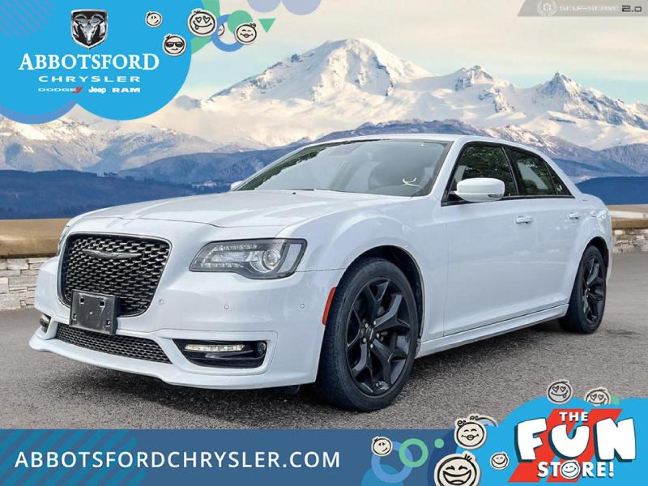 Used 2022 Chrysler 300 Touring L  - Leather Seats -  Heated Seats - $115.19 /Wk for sale in Abbotsford, BC