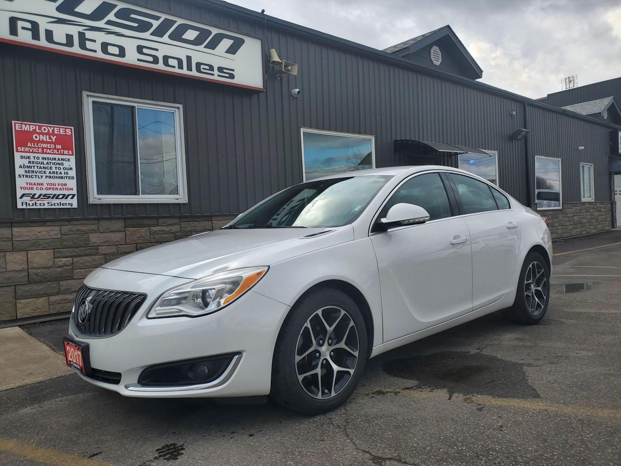 Used 2017 Buick Regal Sport Touring-LEATHER-REAR CAMERA-BLUETOOTH-HEATED for sale in Tilbury, ON