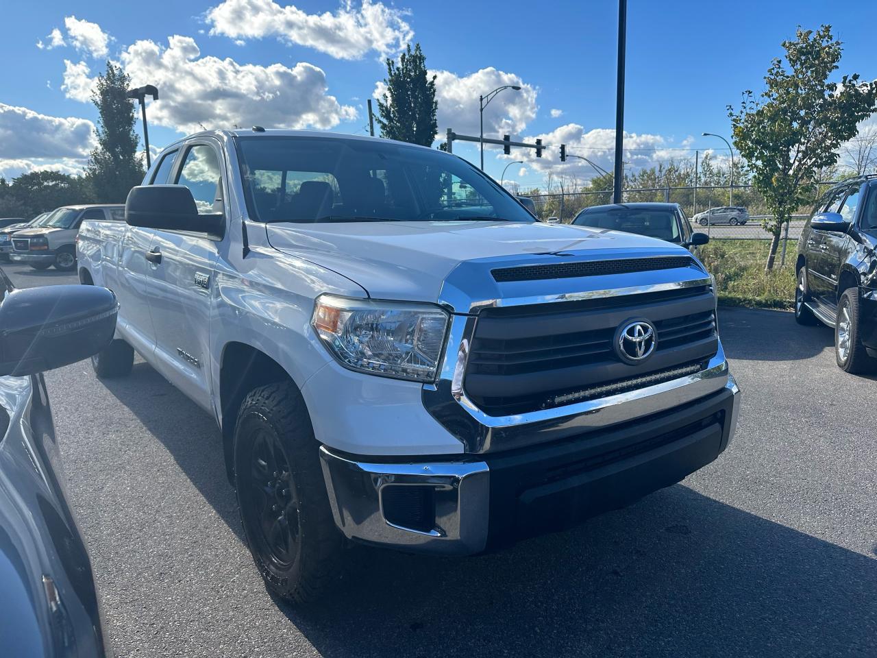 2015 Toyota Tundra  - Photo #4