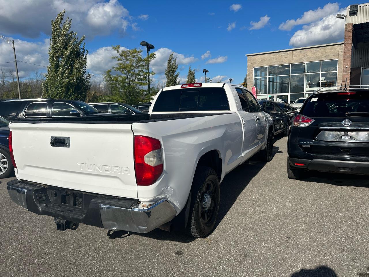 2015 Toyota Tundra  - Photo #9