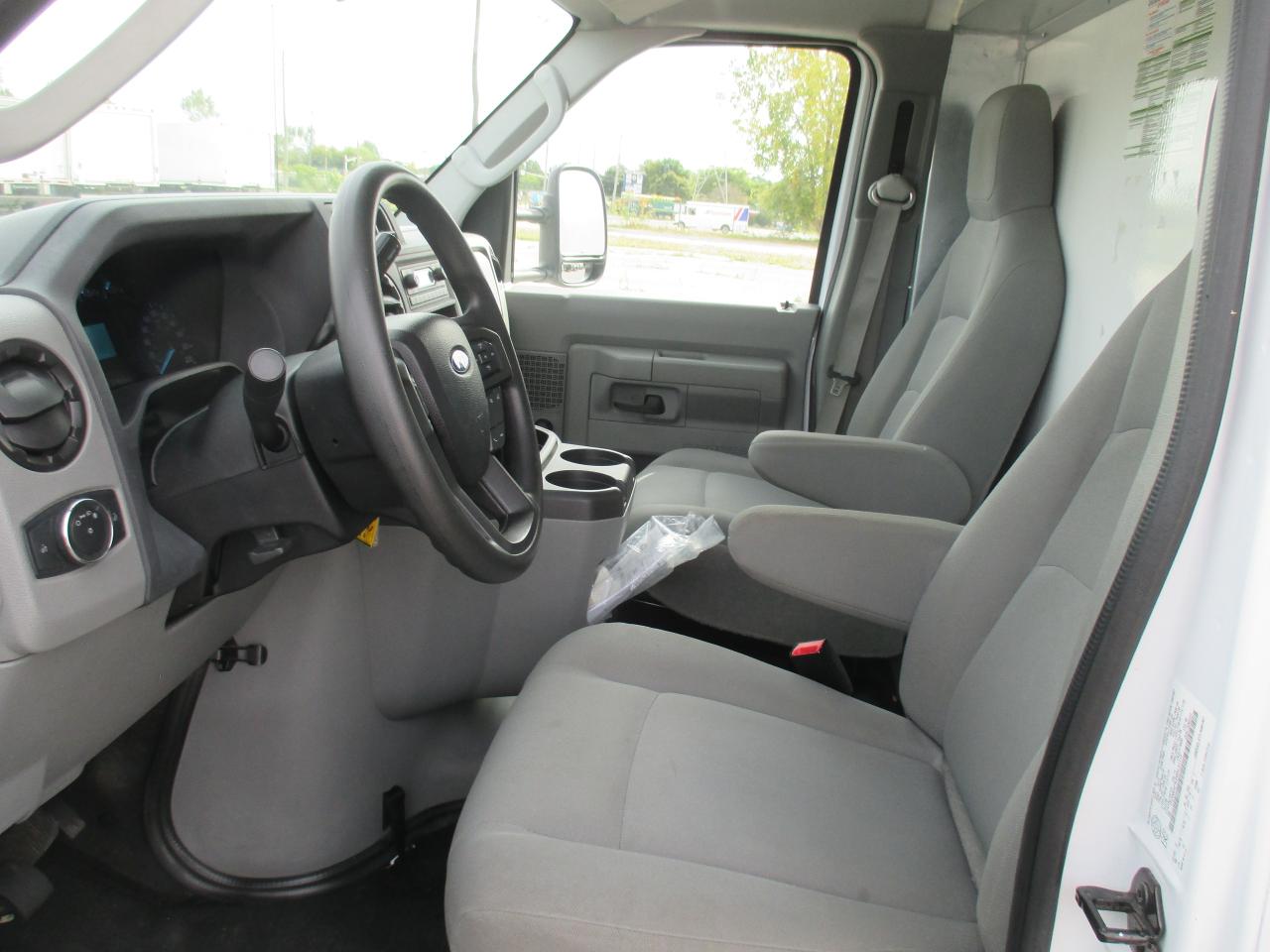 2022 Ford E450 E-450 DRW 176" WB 16FT.TRANSIT BODY - Photo #11