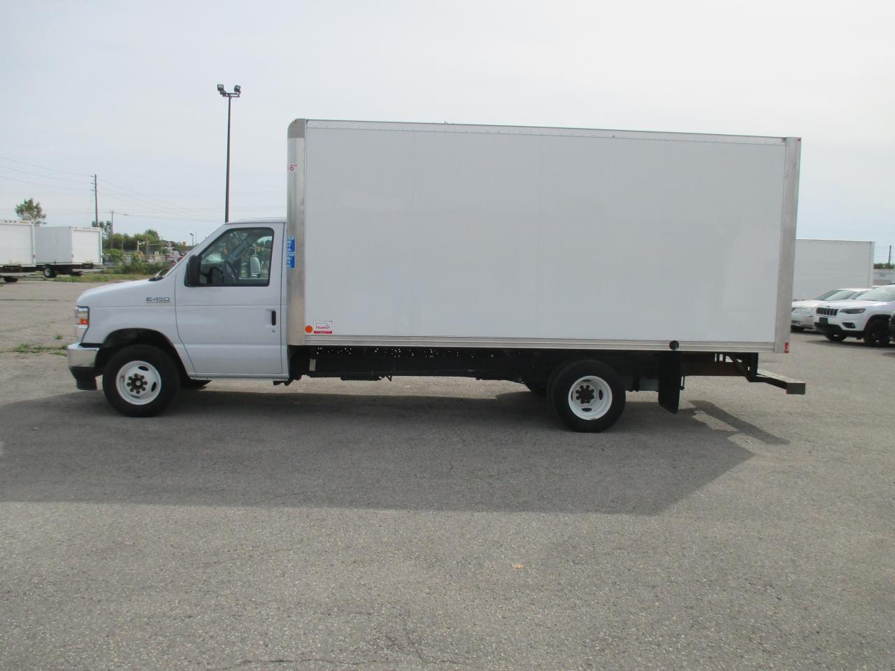 Used 2022 Ford E450 E-450 DRW 176