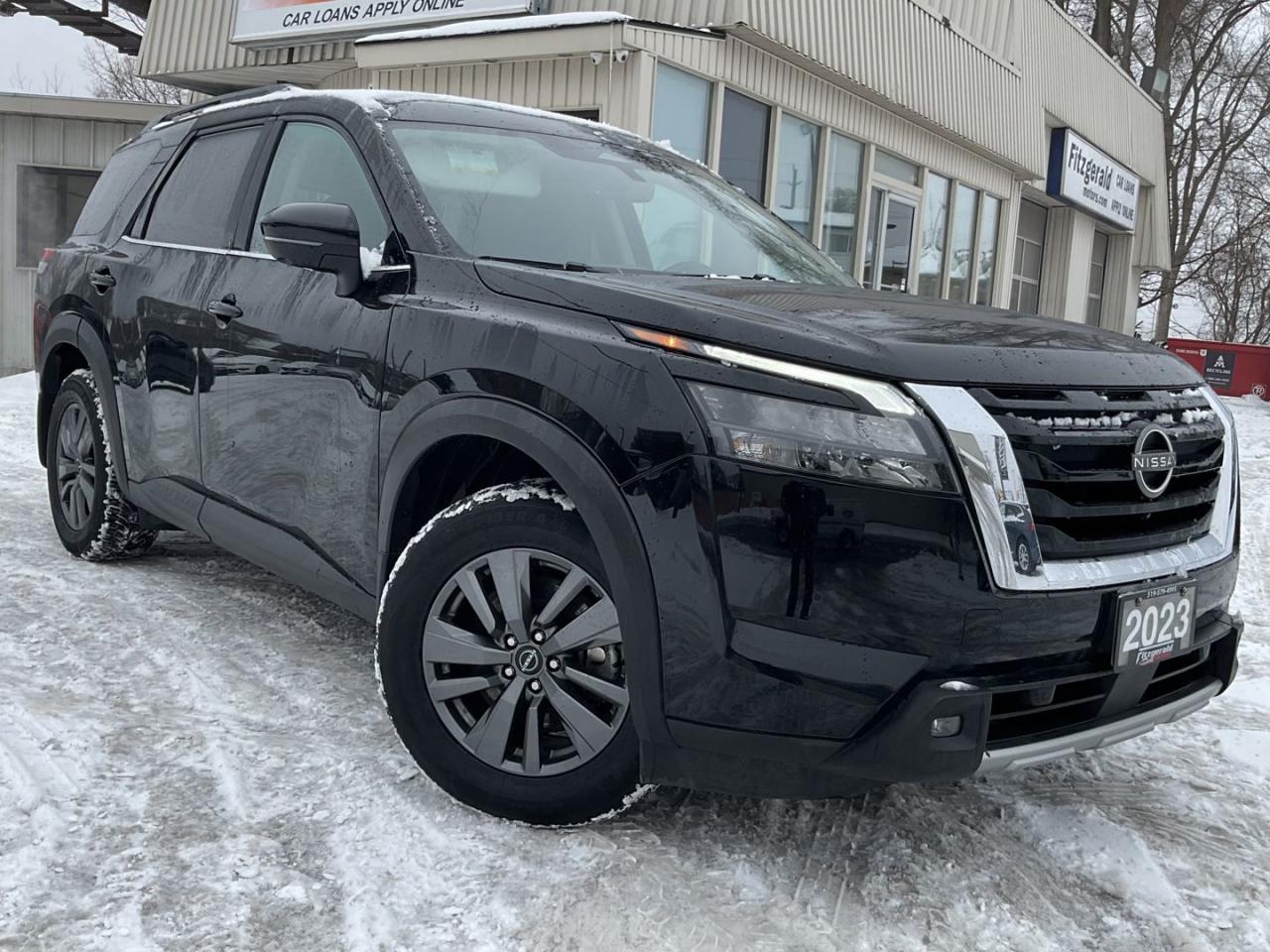 Used 2023 Nissan Pathfinder SV 4WD - CAR PLAY! 360 CAM! BSM! 7 PASS! for sale in Kitchener, ON