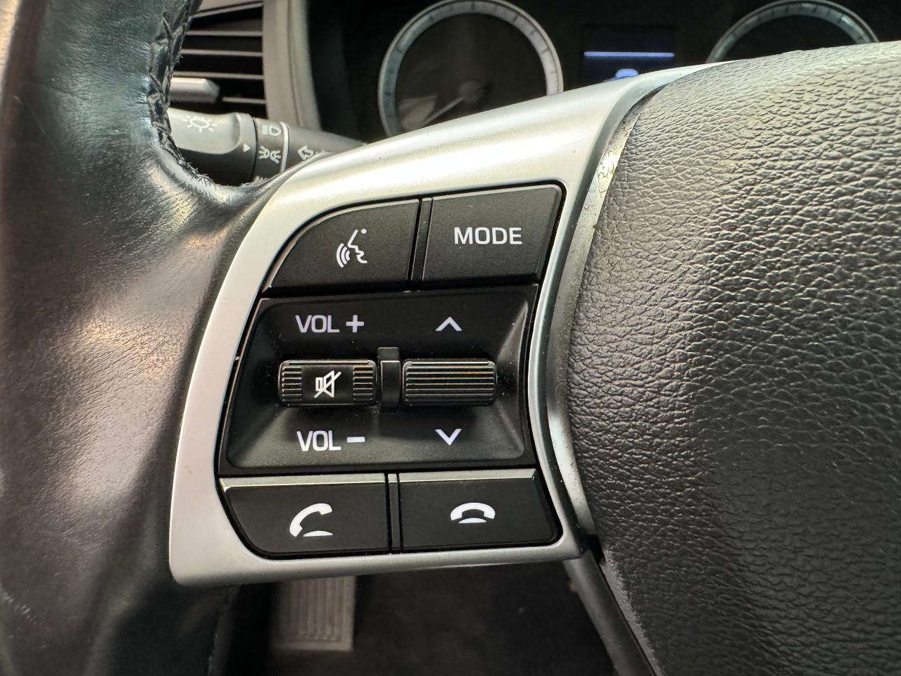 2019 Hyundai Sonata Essential+New Tires+Brakes+ApplePlay+CLEAN CARFAX - Photo #43