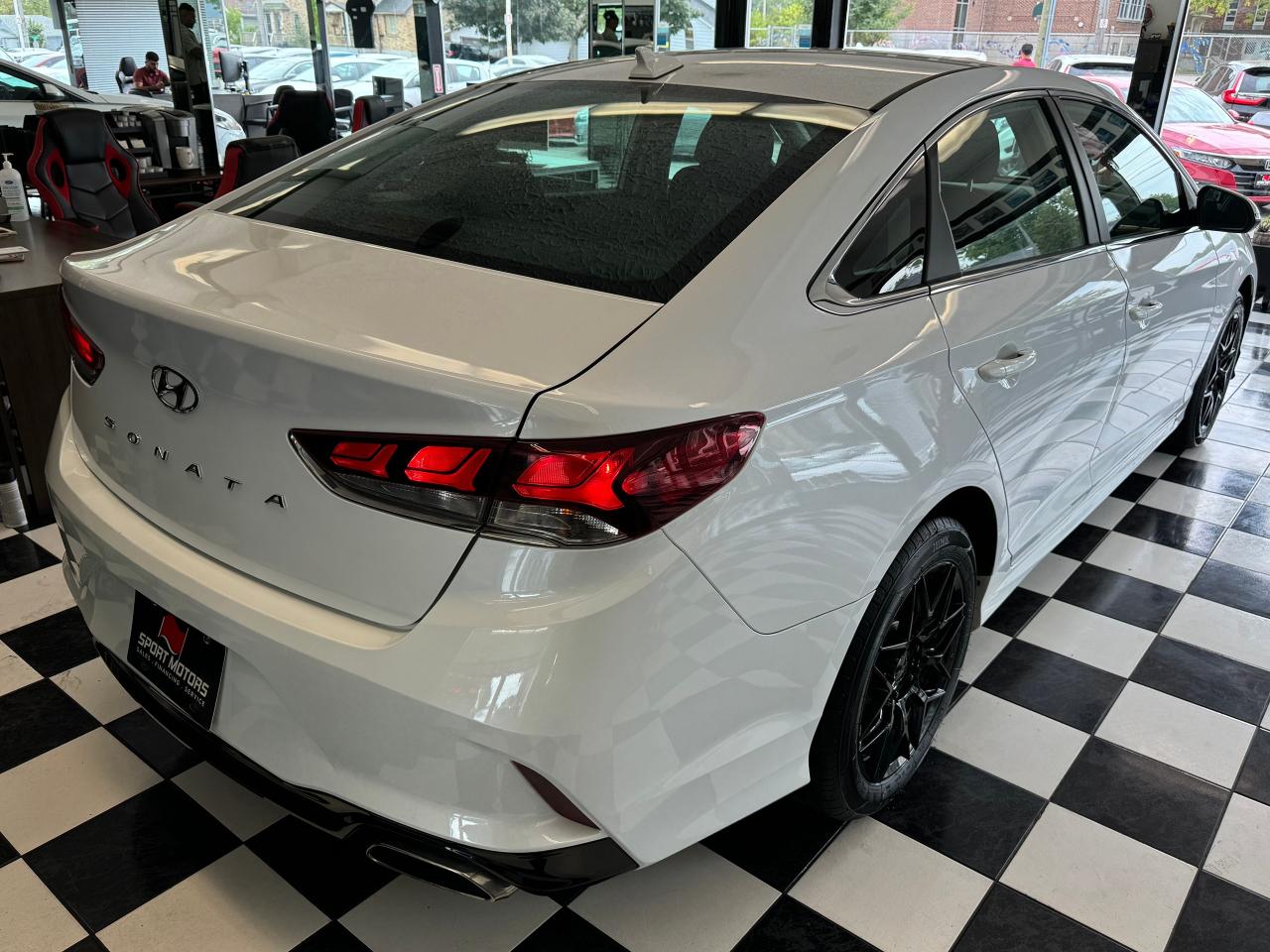2019 Hyundai Sonata Essential+New Tires+Brakes+ApplePlay+CLEAN CARFAX - Photo #8