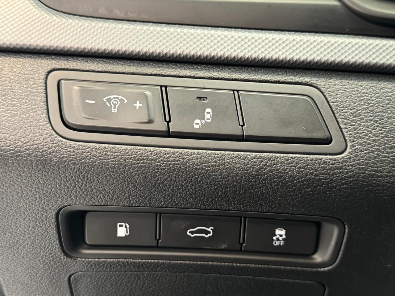 2019 Hyundai Sonata Essential+New Tires+Brakes+ApplePlay+CLEAN CARFAX - Photo #46