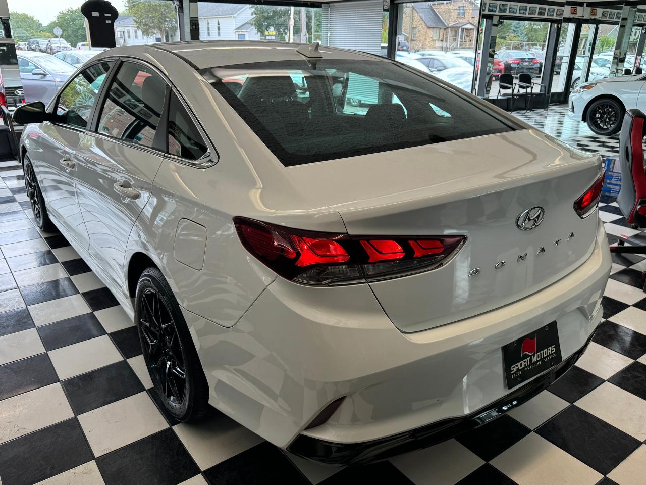 2019 Hyundai Sonata Essential+New Tires+Brakes+ApplePlay+CLEAN CARFAX - Photo #6