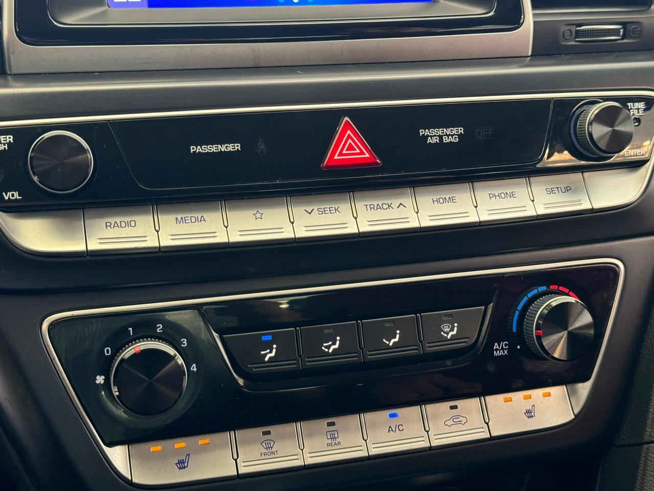 2019 Hyundai Sonata Essential+New Tires+Brakes+ApplePlay+CLEAN CARFAX - Photo #33