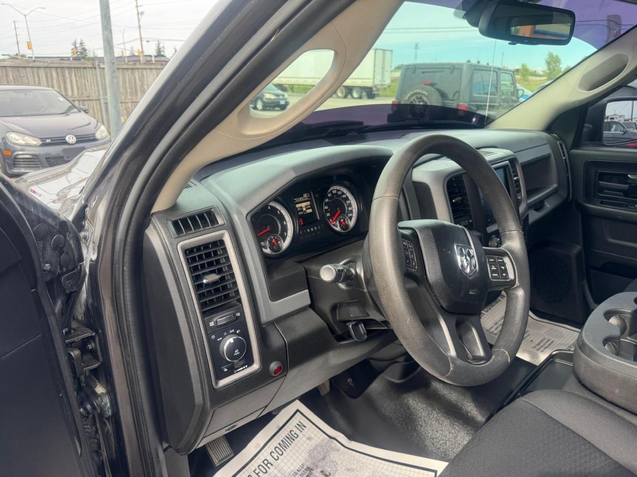 2019 RAM 1500 Classic EXPRESS, CREW CAB, 4X4, ONLY 183KMS, CERTIFIED - Photo #12