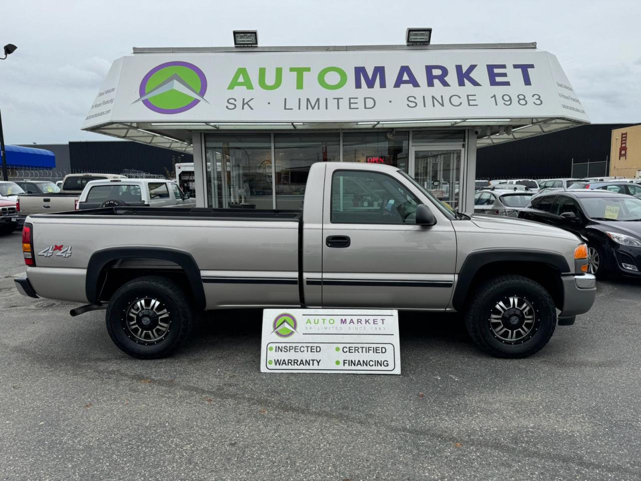 Used 2006 GMC Sierra 1500 SL 4WD IMMACULATE! NEW TRANS. INSPECTED W/BCAA MBRSHP & WRNTY! for sale in Langley, BC