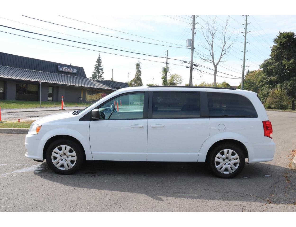 2018 Dodge Grand Caravan SXT - Photo #6