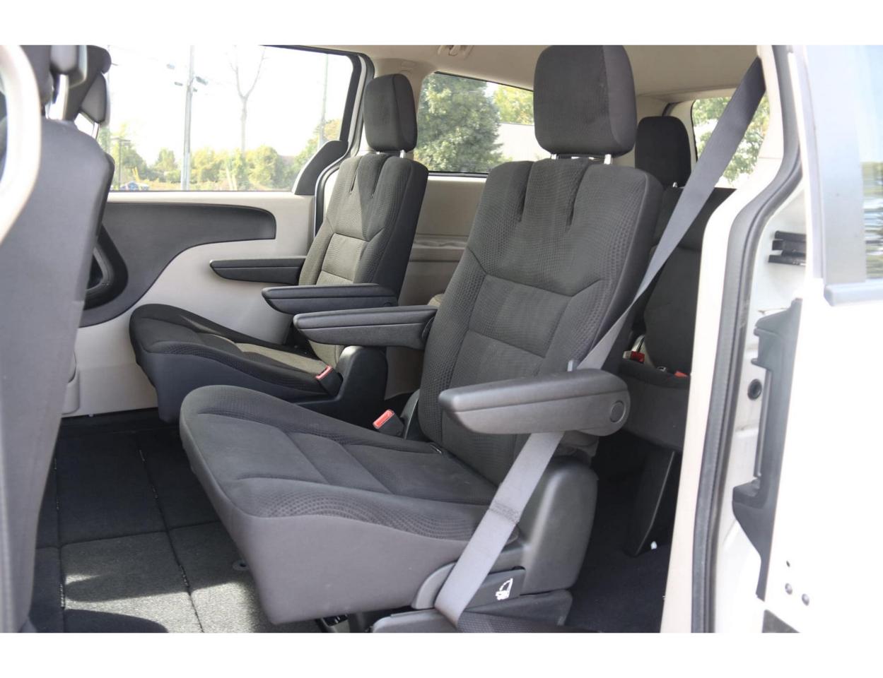 2018 Dodge Grand Caravan SXT - Photo #12