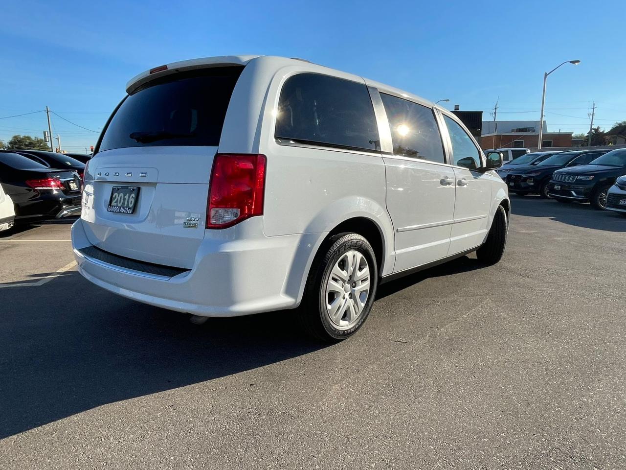 2016 Dodge Grand Caravan SXT 7SEATS FAMILY VAN FULL STOW&GO NO ACCIDENT - Photo #8