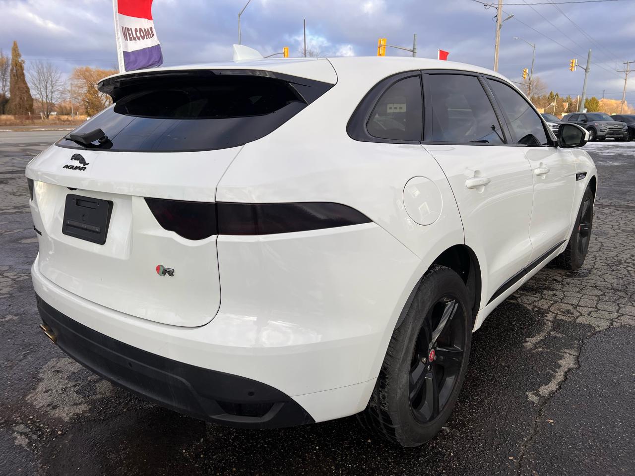 2019 Jaguar F-PACE 20d AWD R-Sport Photo28