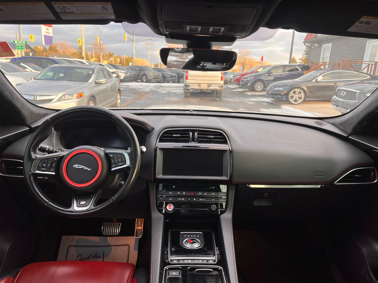 2019 Jaguar F-PACE 20d AWD R-Sport Photo44