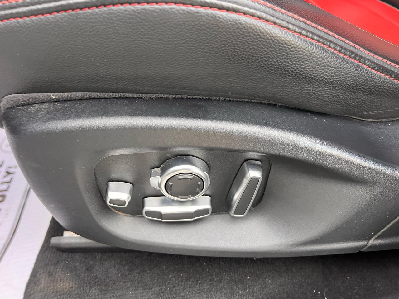 2019 Jaguar F-PACE 20d AWD R-Sport Photo47