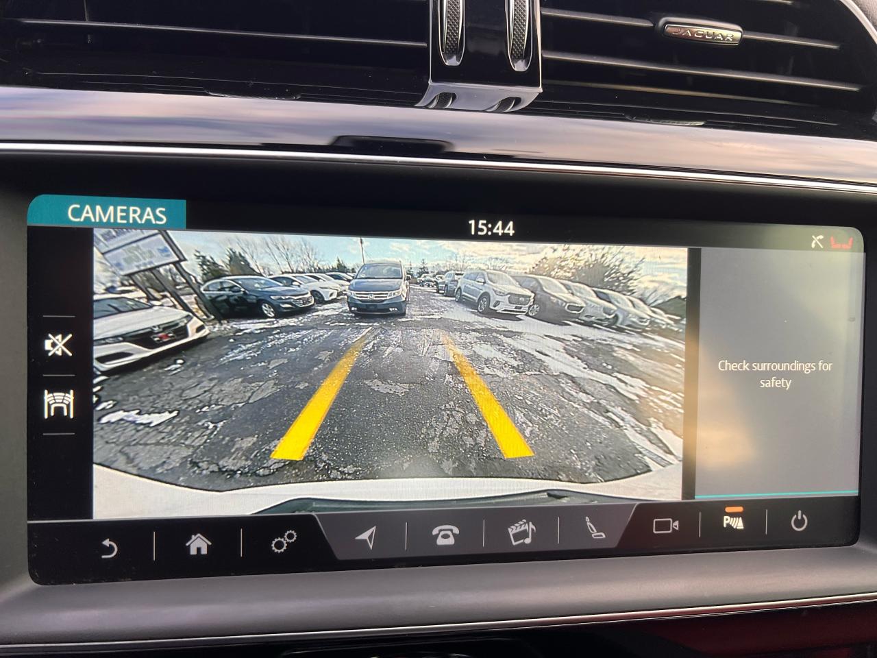 2019 Jaguar F-PACE 20d AWD R-Sport Photo23