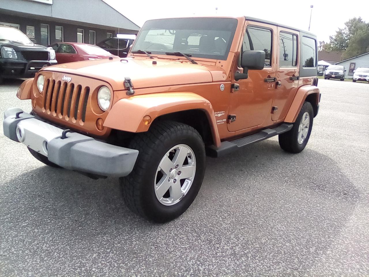 Used 2011 Jeep Wrangler Unlimited Sahara 4WD for sale in Leamington, ON