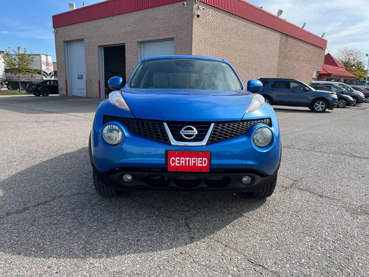 2012 Nissan Juke SL - Photo #2
