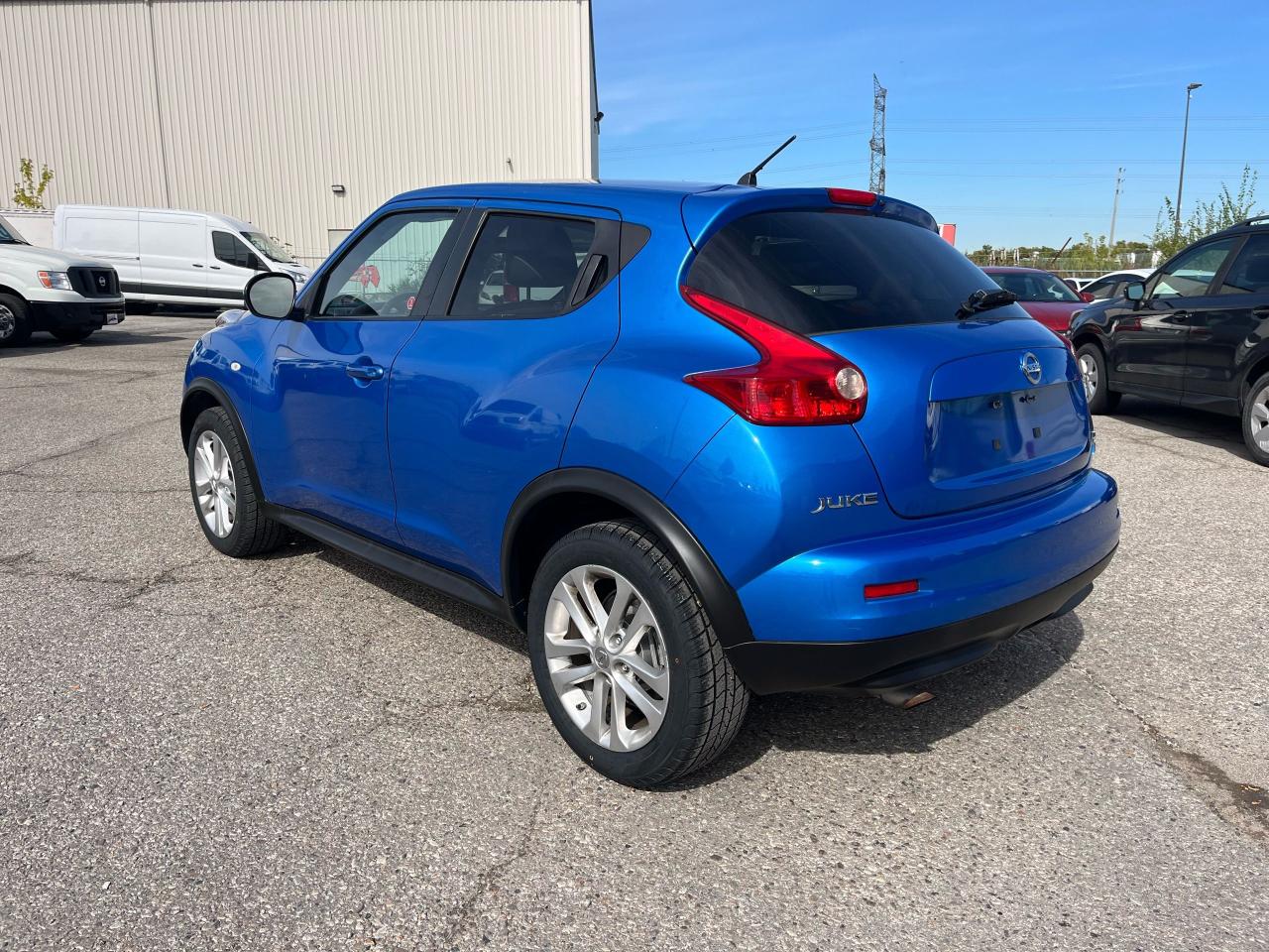 2012 Nissan Juke SL - Photo #6